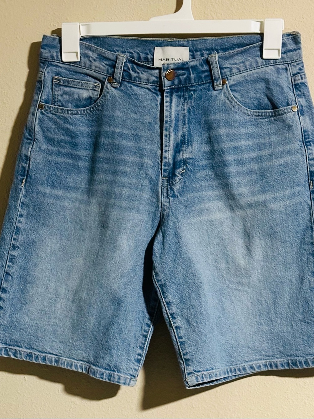 Habitual Light Wash Denim Jean Shorts - Women's
